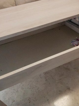 Mesa de centro de madera clara