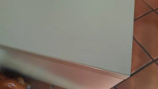 Mesa de oficina gris y negra