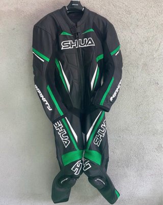 Mono de moto SHUA negro y verde