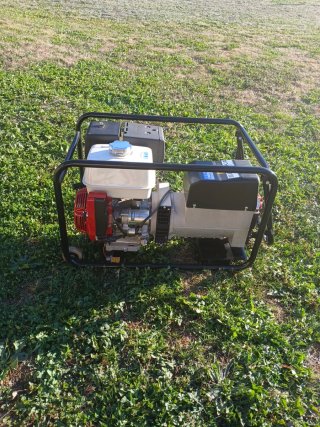 Generador Trifásico motor Honda