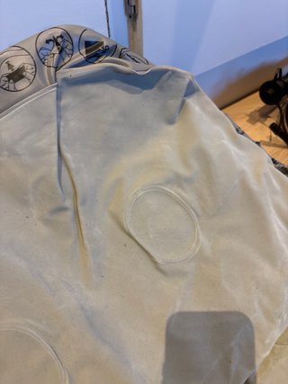 Hinchable gris con mancha (1,35)