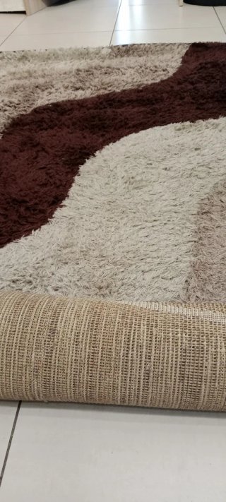 Alfombra 3x3 beige y marrón