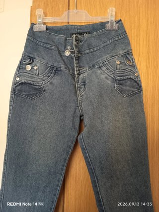 Pantalón vaquero tiro alto