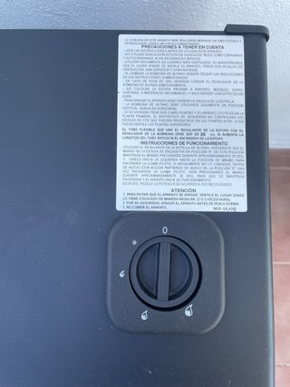 Estufa de gas HJM negra