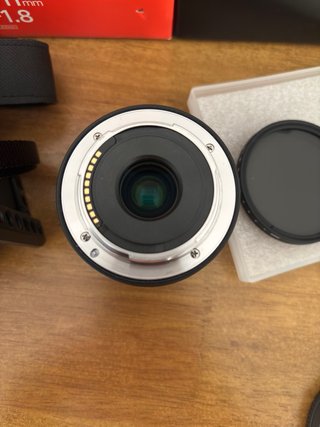 Sony a6700 + Objetivo sony 11mm f/1.8 + Accesorios