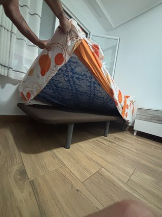2 Camas 105cm bases tapizada con colchon+cabecero