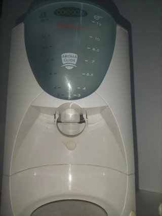 ¡¡¡PRÁCTICA Y BONITA CAFETERA MOULINEX!!!