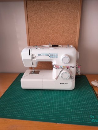 Máquina de coser Silvercrest