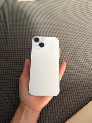 iPhone 15 256GB