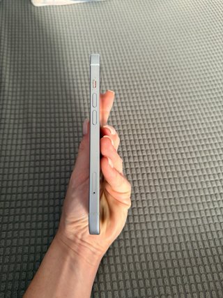 iPhone 15 256GB