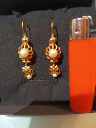 Pendientes antiguos perla cultivo chapado oro