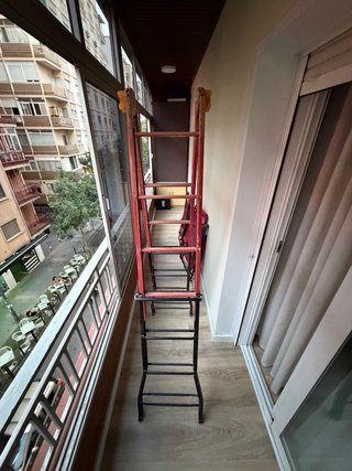 Escalera articulada 4 tramos. Está en Granada