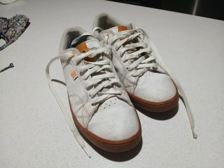 Zapatos DC Astor Enjoi Blancos y naranja