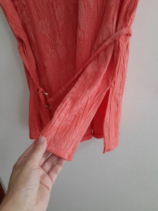 Camiseta Cortefiel sin mangas con cinturón