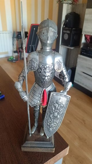 Figurita Caballero Medieval Decorativa