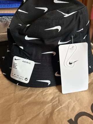 Gorro pesquero Nike negro