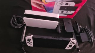 Nintendo Switch OLED Blanca/Negra