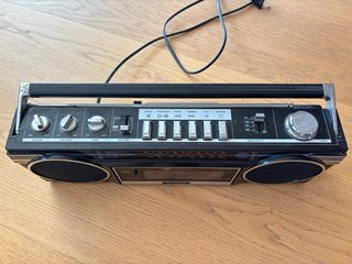 Sanyo M7010K radio cassette vintage
