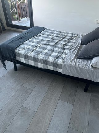 Cama de 135 cm