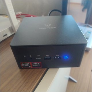 Mini PC MINIS FORUM UM890 PRO Negro
