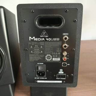Altavoces Behringer Media 40USB