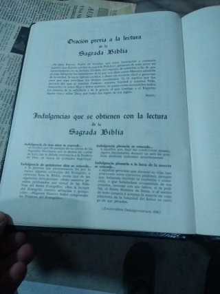 Edición clásica de lujo de la sagrada biblia