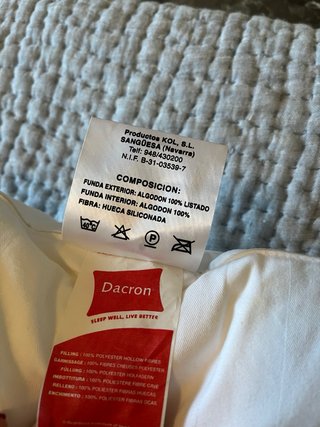 Almohada 135 cm casi nueva( apenas usada en 2 vivi