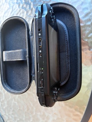 Sony PSP Street E1004 + juego + cargador + funda
