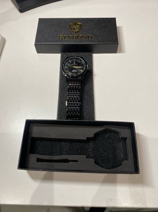 Reloj Binbond Negro y Dorado