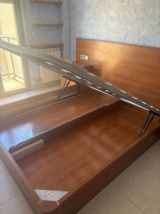 Dormitorio Matrimonio: Canapé, Cabezal, Mesitas