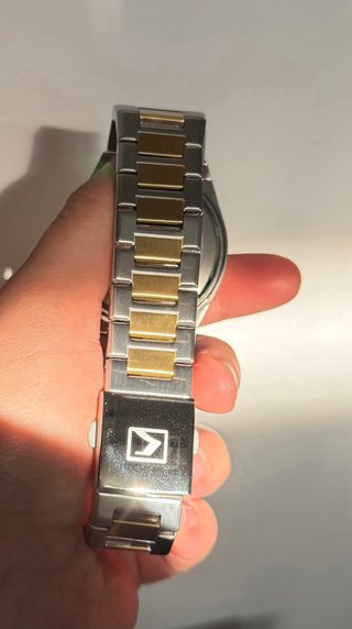 Reloj Curren Hombre Dorado y Plateado nuevo