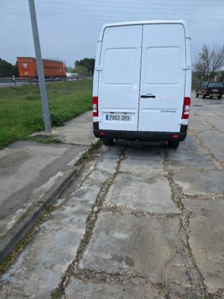 Mercedes-Benz eSprinter 2005