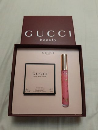 Estuche Gucci Glow Highlighter y Labial
