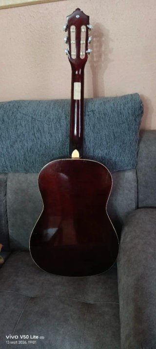 Guitarra acústica clásica madera