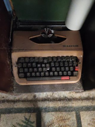 Máquina de escribir KOVAC