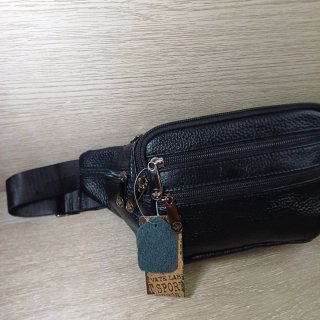 Borsa a spalla in pelle vintage anni '80 da uomo