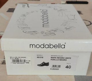 Zapatos Modabella Negros Mujer Charol y Ante