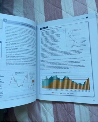 Libro Economía 4 ESO serie Analiza