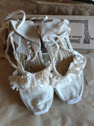 Alpargatas de esparto con encaje
