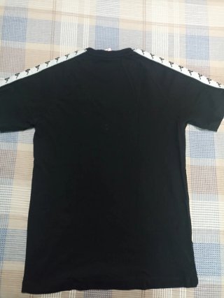 Camiseta Kappa Negra