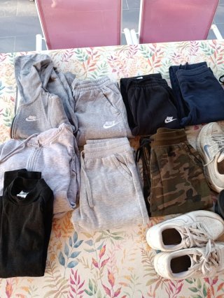 Lote Conjunto Ropa Deportiva Nike niño 10-12a