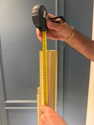 Lámpara de pie dorada moderna