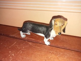 Figurita Perro Basset Hound