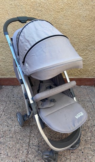 Silla de paseo ligera gris