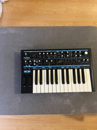 Novation Bass Station II Sintetizador Analógico