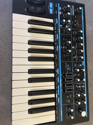 Novation Bass Station II Sintetizador Analógico