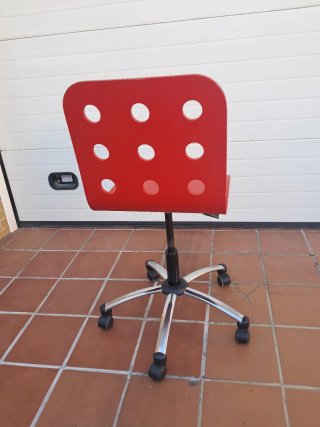 Silla juvenil roja ruedas escritorio mesa estudio