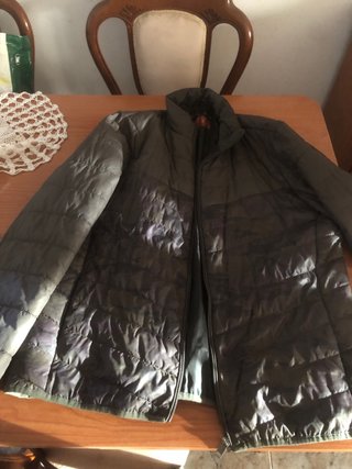 Chaqueta militar verde y marrón