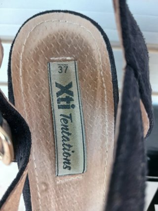 Zapatos de tacón Xti negros talla 37