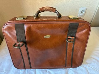 Maleta de cuero vintage